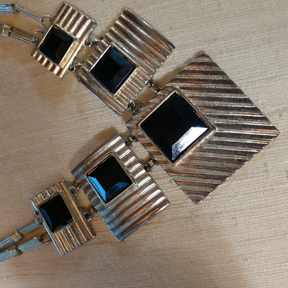 Necklace - Picture 2 of 3